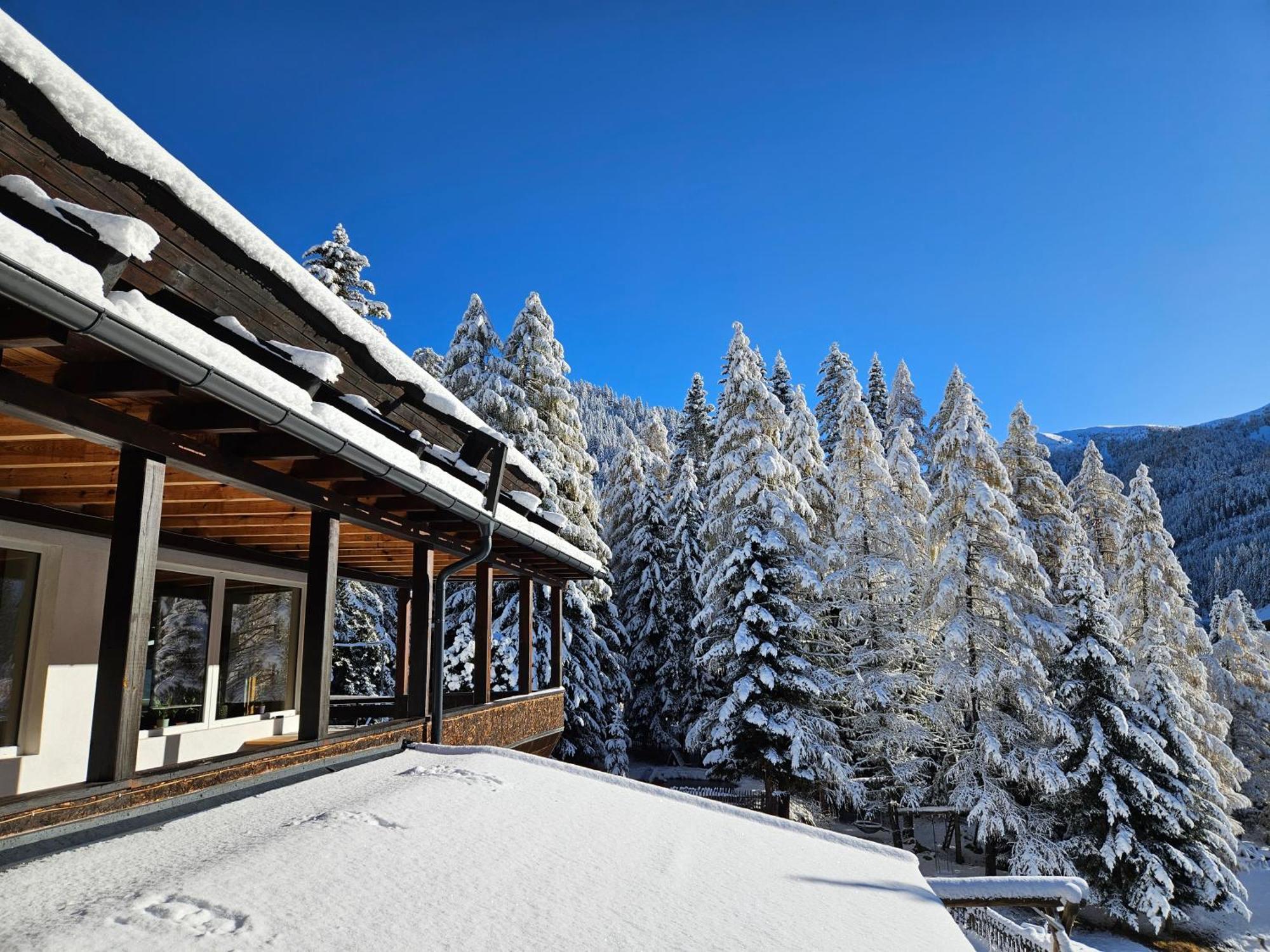 Kinder- Und Familienhotel Nockalm Инеркремс Екстериор снимка