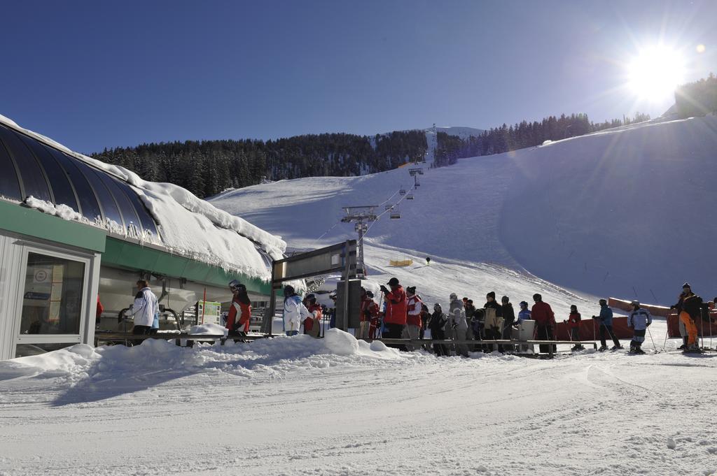 Kinder- Und Familienhotel Nockalm Инеркремс Екстериор снимка